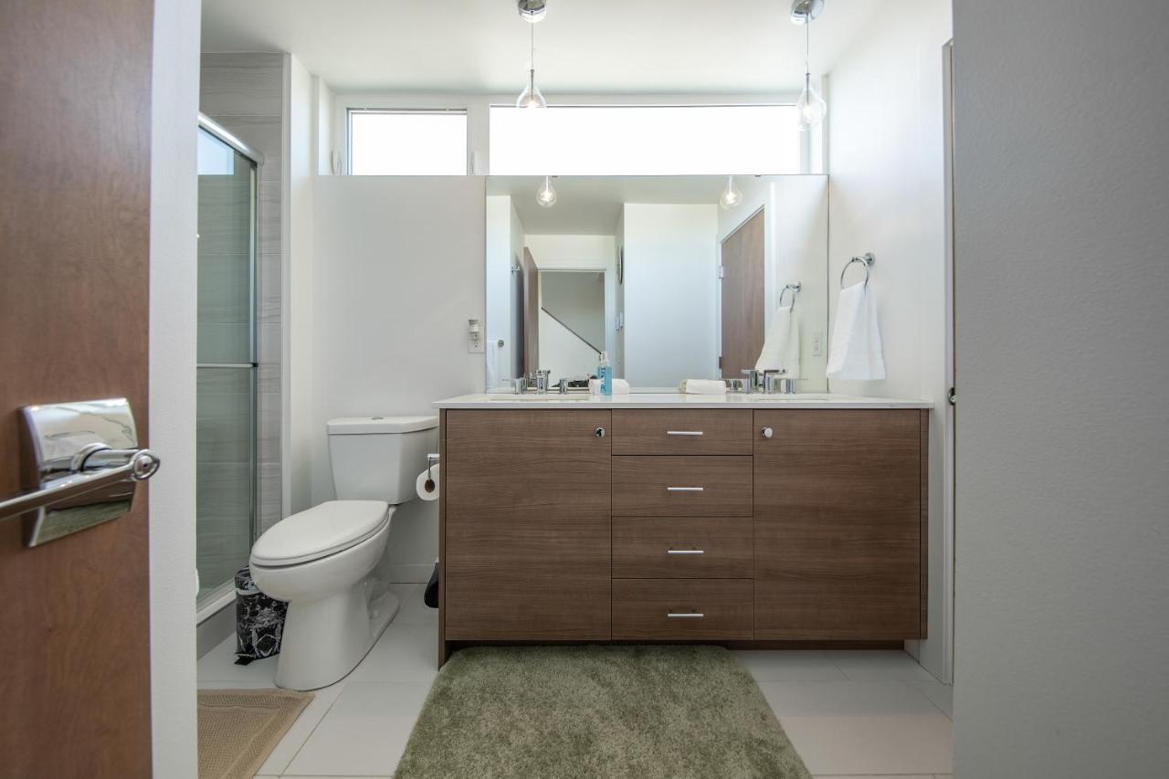 Modern Townhome In Seattle'S Central District With Rooftop Exterior photo